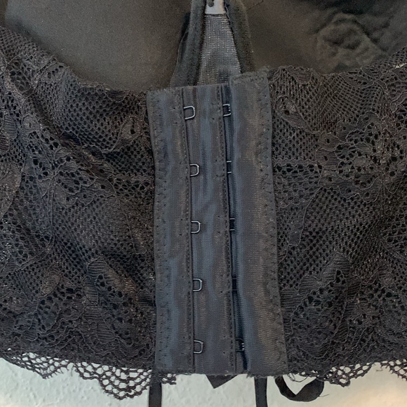 Hot Topic Pride Prejudice and Zombies Bra Top size 32DDD - Picture 6 of 7